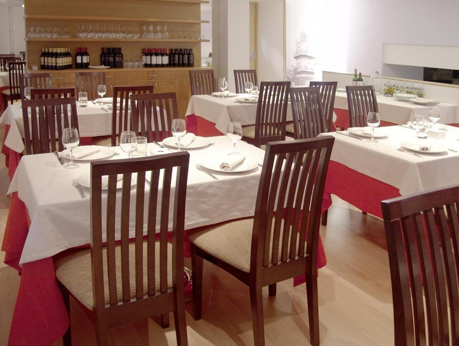 Gastro Hotel La Giraldilla ลิเออร์กาเนส ภายนอก รูปภาพ
