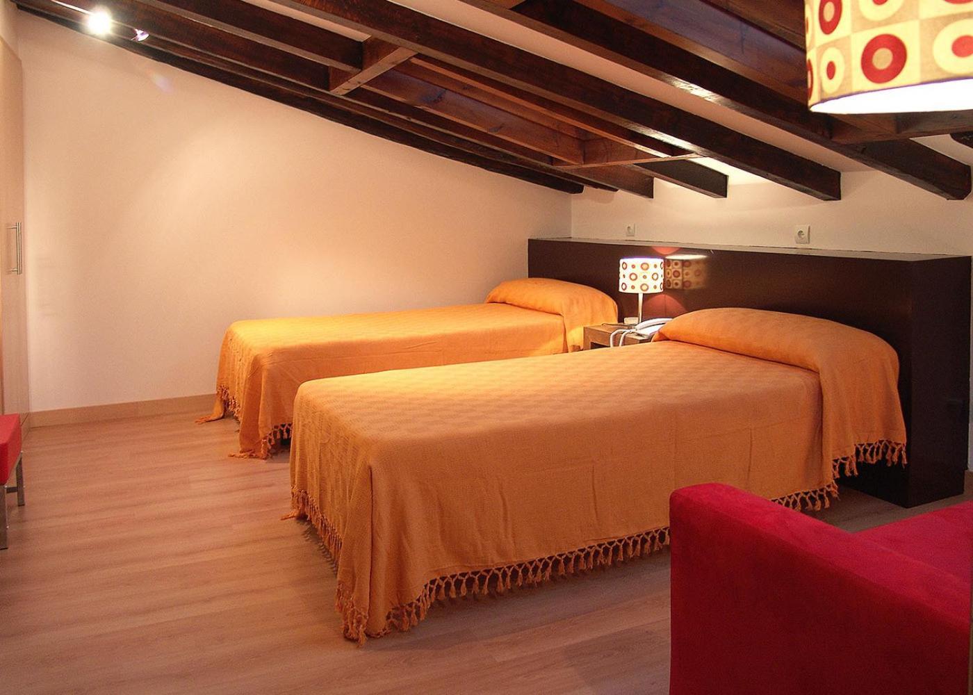 Gastro Hotel La Giraldilla ลิเออร์กาเนส ห้อง รูปภาพ